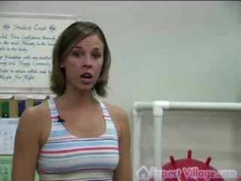 Hamile Kadınlar İçin Egzersizler & Fitness : Hamile Kadınlar İçin Yanal Açılan Egzersiz  Resim 1