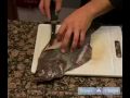 Balık Yemekleri: Üst Kapalı Bir Yassı Balık Fileto Kesme Resim 4