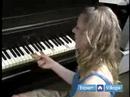 Piyano Çalma Dersleri Ve Teknikleri Gelişmiş: Küçük Tuşları Gelişmiş Piyano Dersleri Bulma
