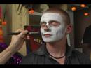Kafatası Cadılar Bayramı Makyaj: Gözler Ve Burun Kafatası Cadılar Bayramı Makyaj İçin Doldurmak Nasıl