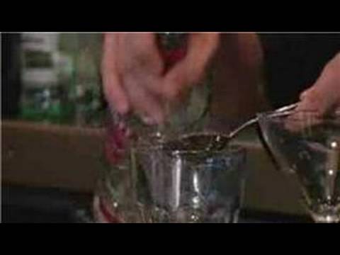 Video Barmenlik Kılavuzu: Kayısı Kokteyl Tarifi - Brendi İçecekler