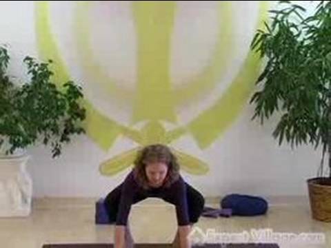 Vinyasa Yoga Pozlar Ve Pozisyonlar: Ücretsiz Online Yoga Talimat : Karga Vinyasa Yoga Poz  Resim 1
