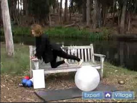 Yaşlılar İçin Yoga Egzersizleri : Plank Yoga İçin Sahne Kullanarak Yaşlılar İçin Egzersiz  Resim 1