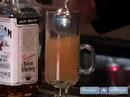 Video Barmenlik Kılavuzu: Sıcak Tereyağlı Bourbon Tarifi - Sıcak İçecekler Resim 3