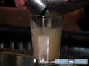 Video Barmenlik Kılavuzu: Brandy Fizz Tarifi - Brendi İçecekler Resim 4