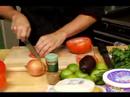 Tavuk Tortilla Çorbası Tarifi : Brokoli Çorbası İçin Domates Doğrayın 
