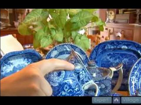 Nasıl Mavi Çin Yemekleri Toplayın: Chipping Ve Mavi Ve Beyaz Çin