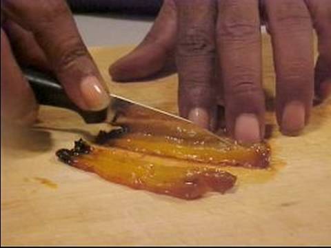 Creole Domuz Pirzolası Tarifi: Doğrama Sarı Dolmalık Biber Creole Domuz Pirzolası İçin Kavrulmuş