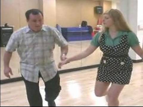 Lindy Hop Dansı Nasıl Yapılır : Charleston, Lindy Hop Tekme Patenci  Resim 1