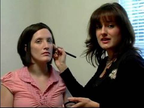Gelin Makyajı Allık Uygulamak İçin Nasıl Makyaj Teknikleri Gelin :  Resim 1