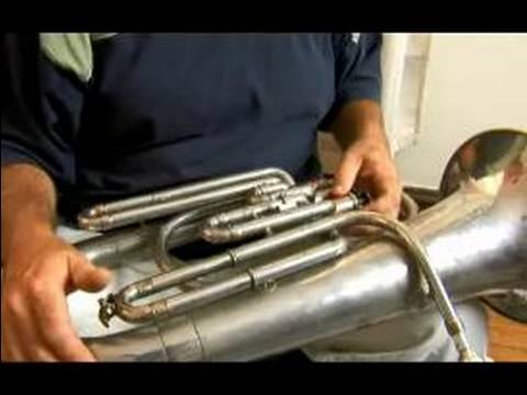 Temizlik Nefesli Çalgılar İçin İpuçları : Nasıl Brass Instruments Vana Kaldırmak İçin 