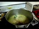Nasıl Fransız Soğan Çorbası Yapmak: Fransız Soğan Çorbası İçin Sığır Eti Stok Ekle Resim 3