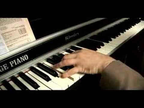 Piyano Ölçekler B Düz (Bb) Yeni Başlayanlar İçin: Tedbirler 5-8 Oynama: Bebop Piyano Ölçekler B Düz
