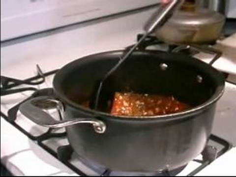 Nasıl İspanyolca Tavuk Fricassée Yapmak: Sebzeler Pota İspanyol Tavuk Yahni Pişirmek İçin Pişirme