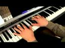 Blues D Piyano Düz (Db) : D Düz (Db) Blues Oynayan 4 Akor Piyano Ölçekte 