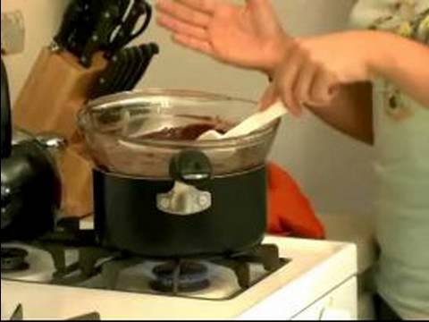 Nasıl Çikolata Truffles Yapmak: Erime Çift Kazan İçinde Çikolata Truffles