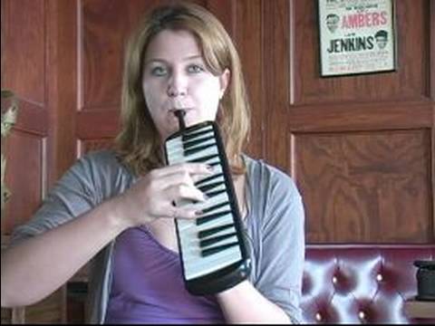 Nasıl Melodika Çal İçin: F Keskin Akor Melodika Üzerinde Oynamak Nasıl