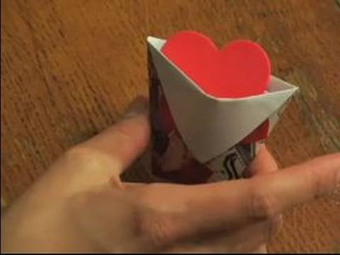 Sevgililer Günü Hediyeleri Nasıl: Sevgililer Günü İçin Origami Kağıt Bardak Yapmak Nasıl