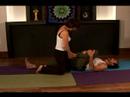 Partner Yoga Kılavuzu: Hamstring Uzanıyor Partner Yoga Destekli. Resim 2