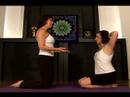 Partner Yoga Kılavuzu: Omuz Streç Ve Dirsek Basın Ortak Yoga