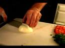 Şef Donno'nın Ton Balığı Tarifi: Ton Balığı Ve Karides Salatalık Spagetti İle Soğan Hazırlama Resim 3