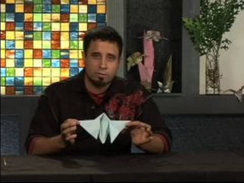 Nasıl Bir Origami Kelebek Yapmak: Yan Bölümler Origami Butterfly İçin İkiye Katlama Resim 1