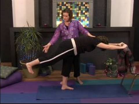 Doğum Öncesi Yoga Dersi : Sandalye Savaşçı Yoga İçin 3 Poz 