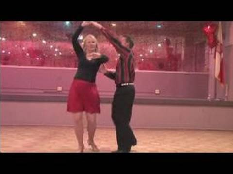 Polish Oberek Dance Steps : Oberek Kolu Çevirin Altında Dans Eden Kadın  Resim 1