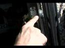 Nasıl Kapı Kilitleri Yerine: Kapı Kilidi Değiştirmek İçin Vidaları Çıkarmadan Resim 3