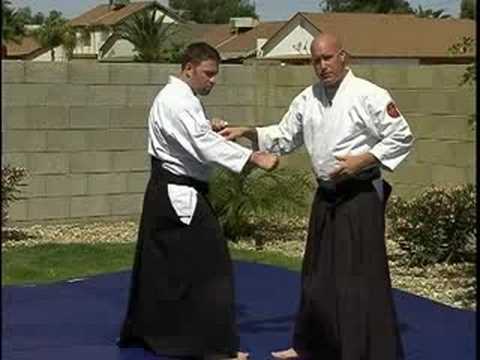 Mune Tsuki Waza: Orta Aikido Teknikleri: Mune Tsuki Irimi Hiji Otoshi: Orta Aikido Teknikleri Resim 1
