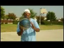Basketbol İpuçları: Nasıl Bir Basketbol Üstünde Senin Parmak Spin Resim 2