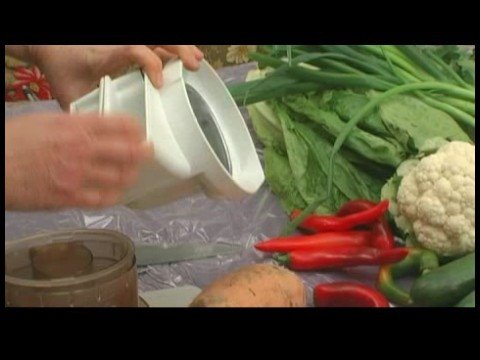 Yapma Yemeklik Bitkisel Düzenlemeler : Yemeklik Bitkisel Düzenleme: Kök Sebze Hazırlama 