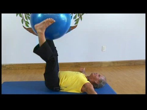 Yoga Sağlık Ve Sağlıklı Yaşam Egzersizleri : Yoga Topu Sarkaç İpuçları Yatıyor 