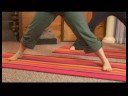 Ayakta Yoga Pozisyonları : Yoga Bacak İleri Ayakta Bend