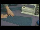 Geri Dönüştürülmüş Kot Pantolon Çanta & Carryalls Yapmak : Bir Kot Çantası Yapmak: Aşağıdan Yukarıya Ve Kalıp Askıları Dikiş  Resim 2