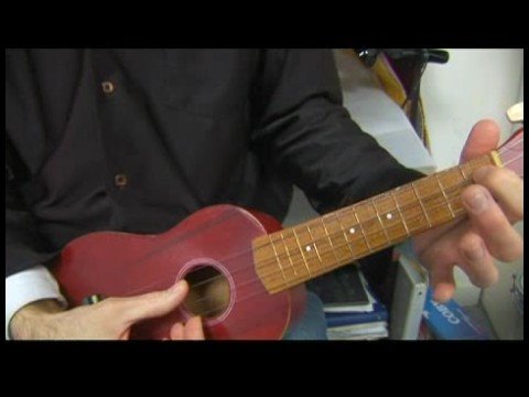 Büyük Ve Küçük Ukulele Akor : Majör Akor Gitar  Resim 1