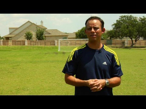 Futbol İpuçları: Nasıl Genç Futbolcular Pozisyonlarına Coach