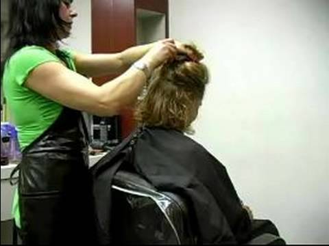 1960'larda Saç Modeli: Nasıl Flip 1960'larda Saç Modeli İçin İçine Kuru Saçlar Üflemek: Bölüm 1