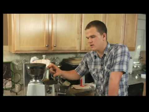 Duble Espresso Com Panna Yapmak: Nasıl Bir Duble Espresso Com Panna İçin Kahve Fasulye Çektirmek Resim 1