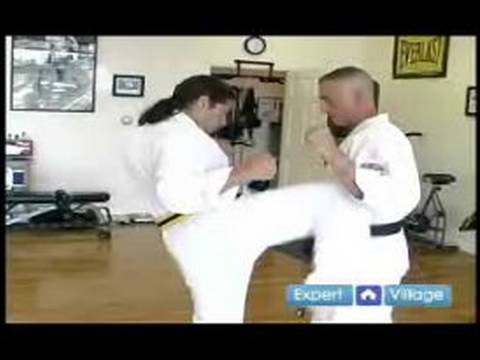 Kyokushin Karate Teknikleri İleri : İki Yumruk Diz Tekme Combo Yapmak 