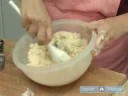 Nasıl Elmalı Pasta : Elmalı Pasta, Hamur Yoğurma 