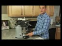 Nasıl Tek Macchiatto Yapmak: Nasıl Tek Bir Macchiato İçin Kahve Fasulye Çektirmek