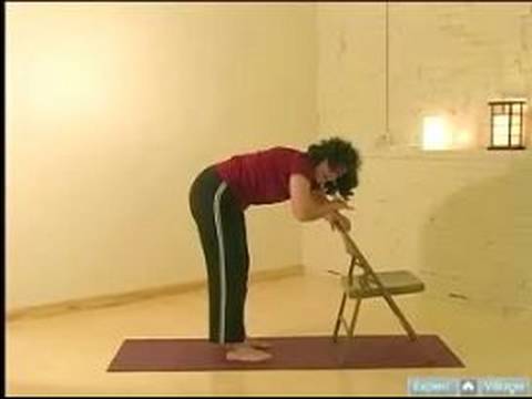 Kilolu İçin Yoga Dersi-Yoga Kilolu Pozlar İçin Öne Eğilir. 