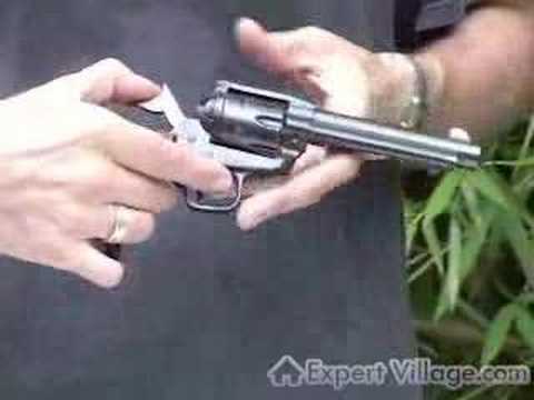 Tüfek Ve Tabanca İle Çekim Hedef: Pratik İpuçları İçin Silah Aralığı: Hedef Çekim Revolverler Kullanarak: Pratik Silah Aralığı İçin İpuçları