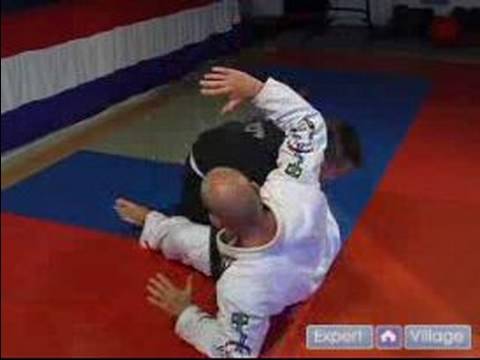 Jujitsu Hamle Başına : Jujitsu Kurucu Pozisyonunda Süpürme  Resim 1