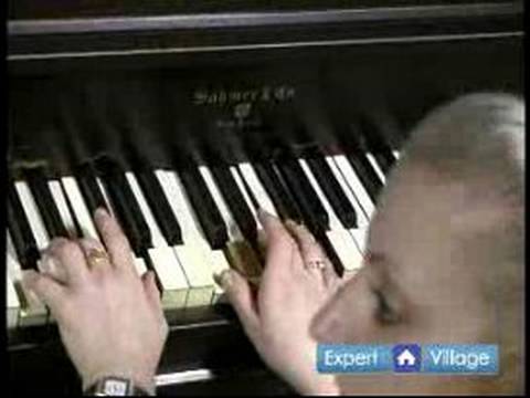 Nasıl Temel Piyano Akorları Oynamak İçin : Büyük C & C Temel Piyano Telleri İçin Küçük Bulma  Resim 1
