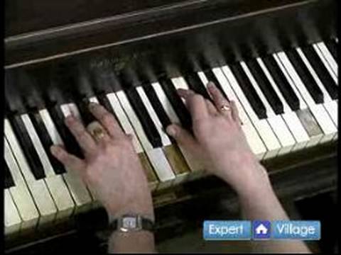 Nasıl Temel Piyano Akorları Oynamak İçin : Düz Bir Büyük Ve Düz Bir Temel Piyano Telleri İçin Küçük Öğrenme  Resim 1