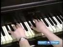 Nasıl Temel Piyano Akorları Oynamak İçin : Öğrenme Do Diyez Majör Ve Do Diyez Temel Akorları Piyano İçin Küçük 