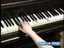 Piyano Dersleri Ve Teknikleri Gelişmiş: Nasıl Bir C Ölçek Piyano Resim 3