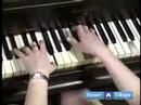 Nasıl Temel Piyano Akorları Oynamak İçin : B Temel Piyano Telleri İçin Büyük Bir Daire Bulmak  Resim 4